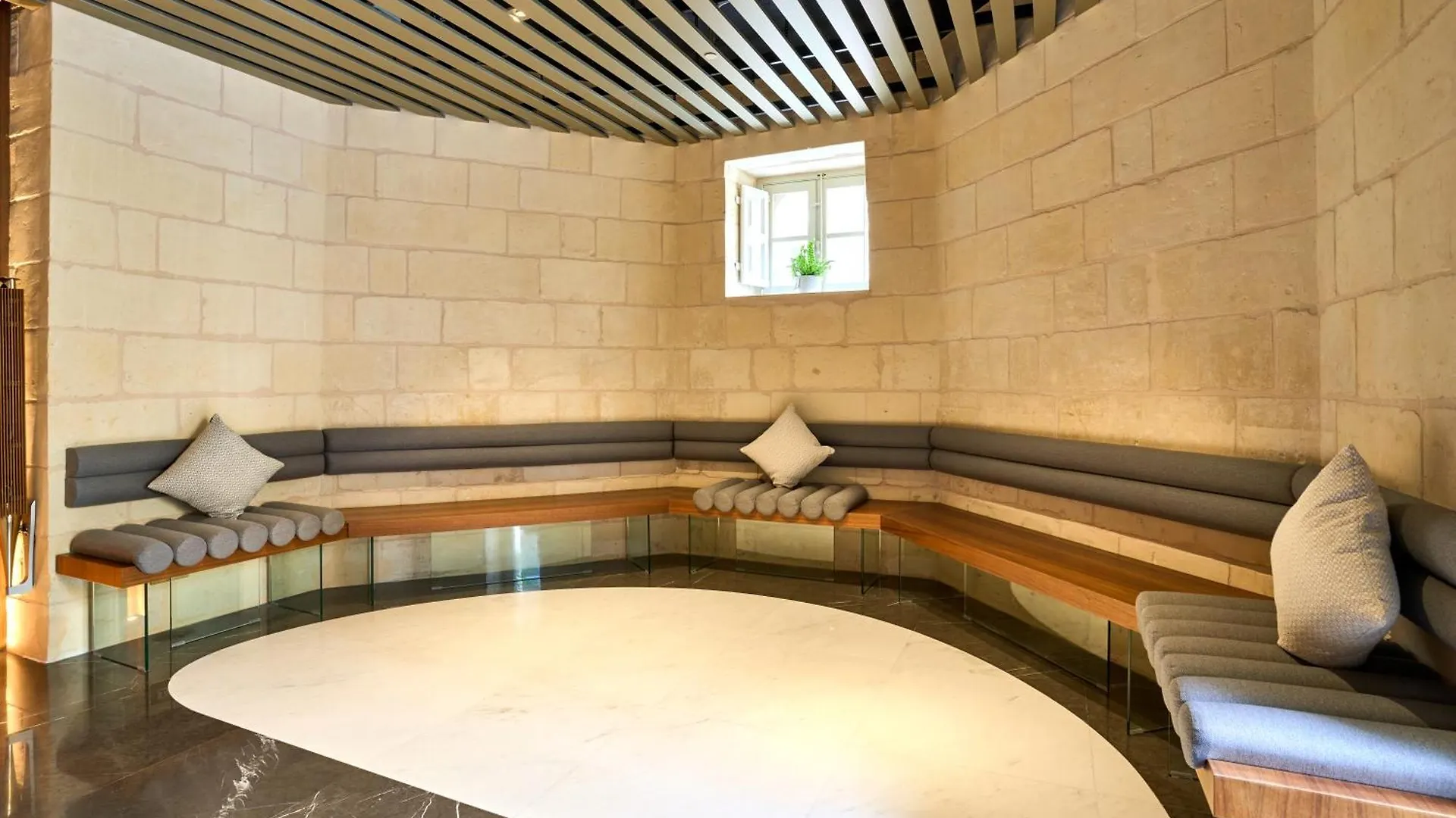 Sleek One-Bedroom Apartment With A Panoramic View Saint Julian's Malta