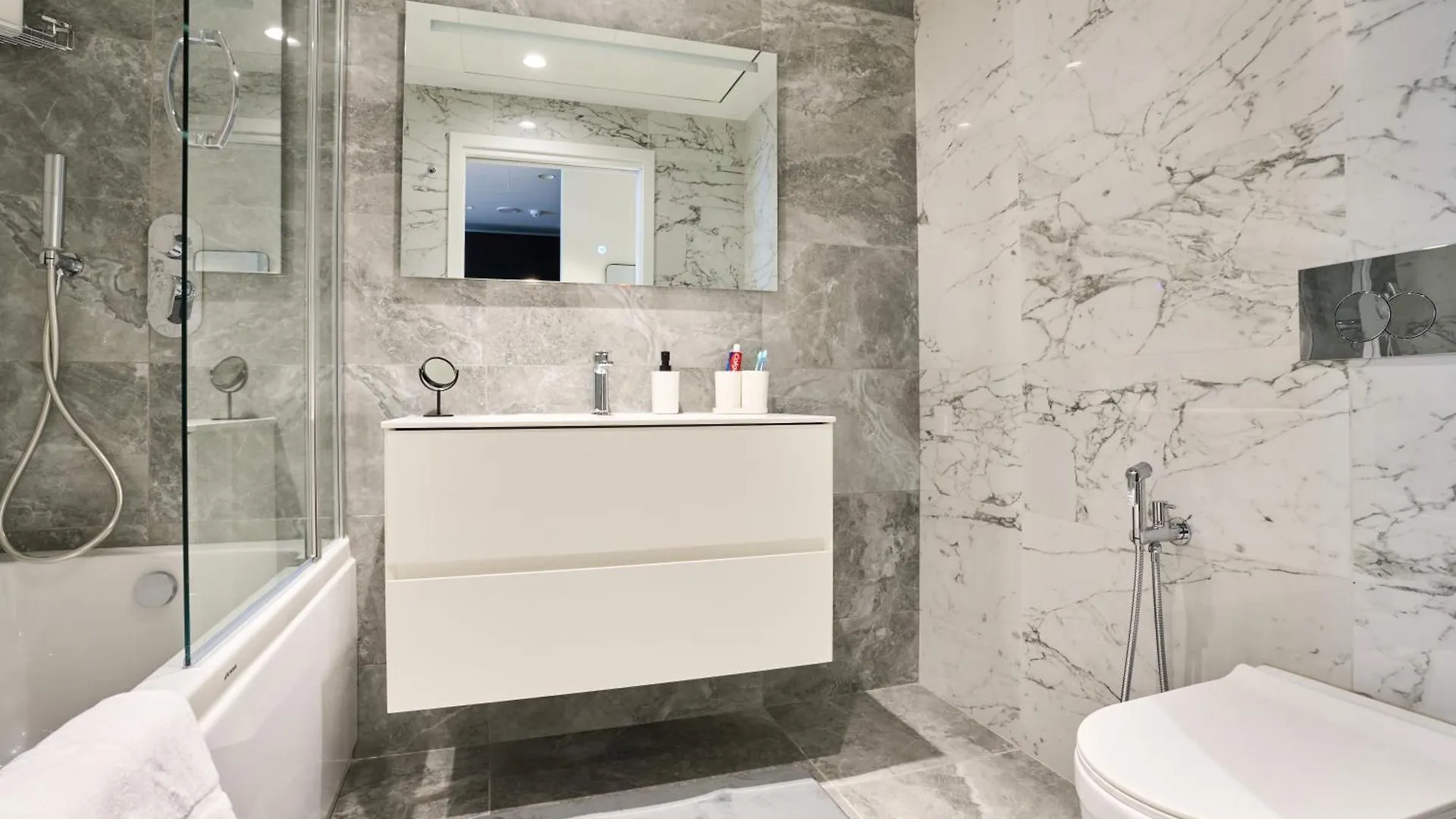 Sleek One-Bedroom Apartment With A Panoramic View Saint Julian's
